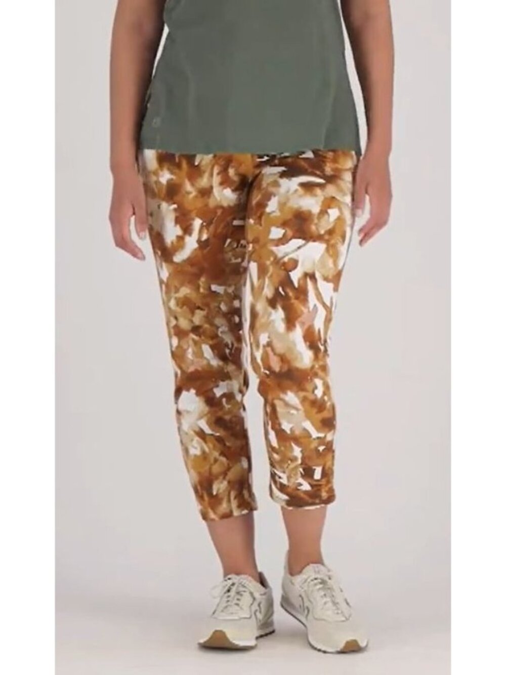 Susan Graver Weekend Crop Pants 1X Petite Printed Slim Leg Spice Tan NEW